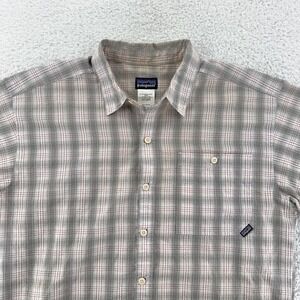 Patagonia Plaid Short‎ Sleeve Shirt Mens Medium Gray Organic Cotton Button Up